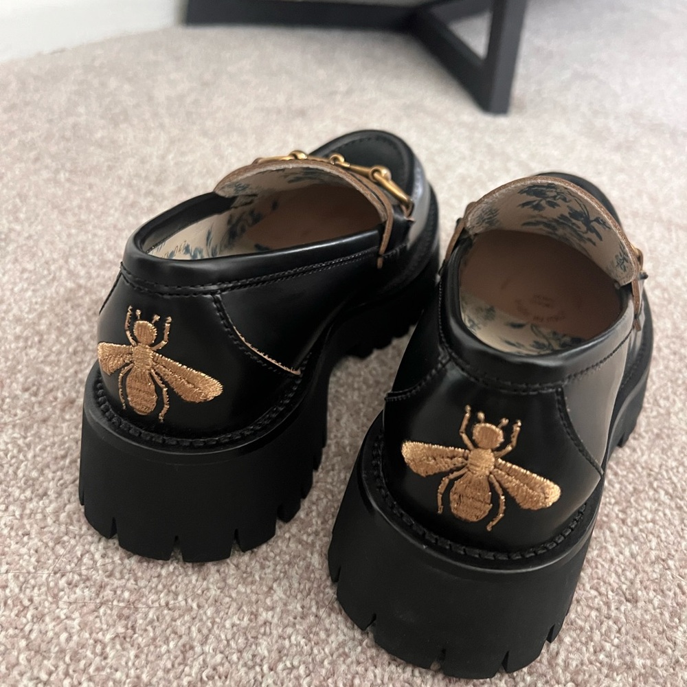 Gucci Black Leather Horsebit Lug Sole Loafers - Picture 2 of 4